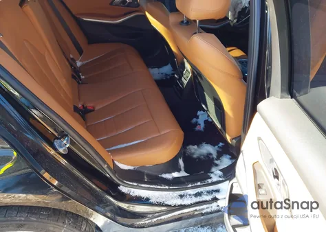 2021 BMW 330I xDrive z USA, uszkodzony, nr VIN 3MW5R7J0XM8B48166